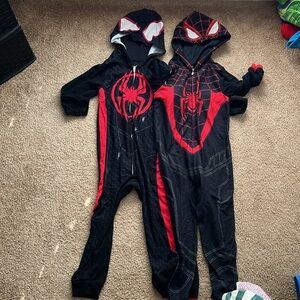 Lot of 2 hooded Miles Morales onesie pajamas XS (size 5)